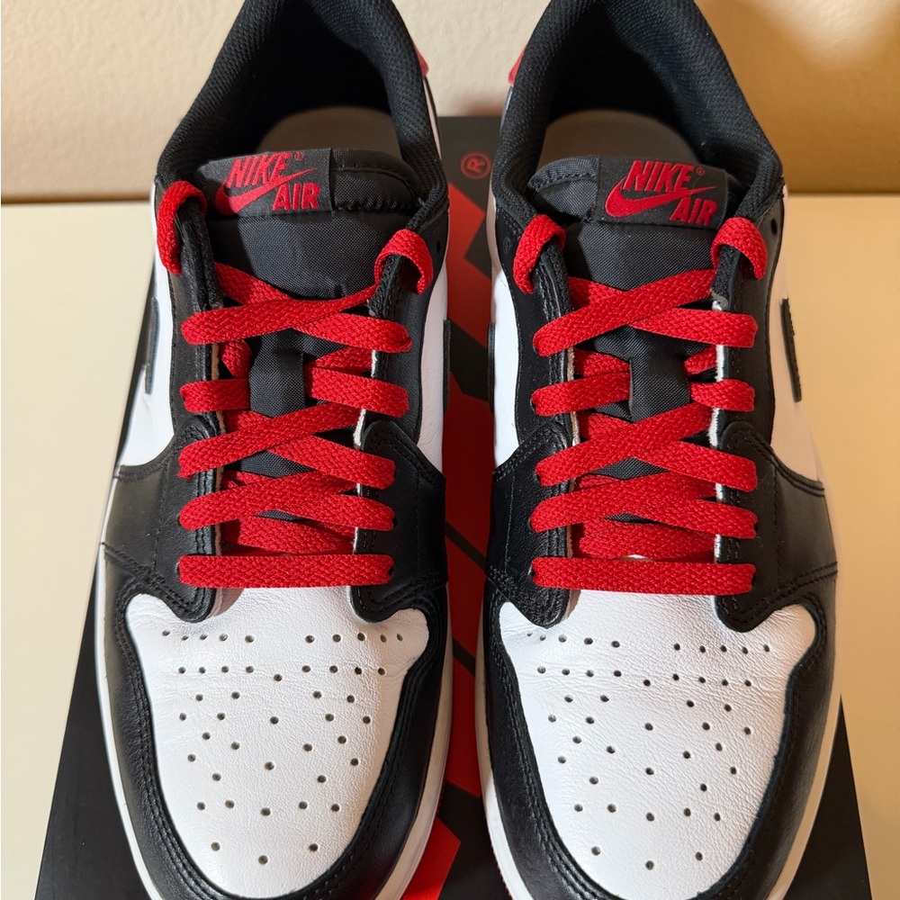 Nike Air Jordan 1 Low OG Black Toe Men Size 10